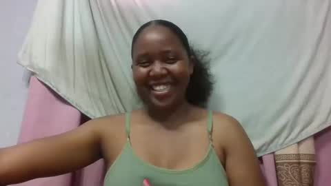 Snapshot of adelealy chatting on 01/18/26, 06:28 adelealy online show from 01/18/26, 06:28