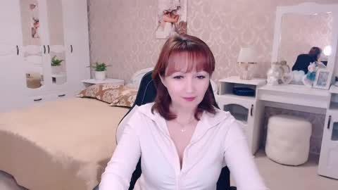 AdeleMoran online show from 01/17/25, 10:12