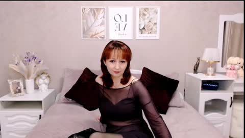 AdeleMoran online show from 11/26/25, 06:31