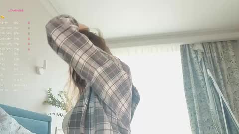 Adele online show from 05/08/26, 04:07
