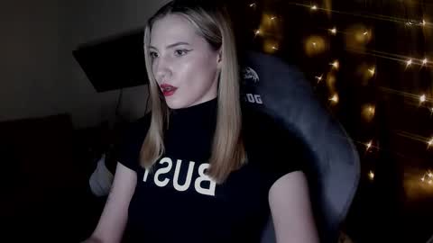 Adele Shine online show from 03/06/25, 01:03