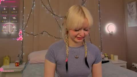 Snapshot of adelesilvy chatting on 03/14/26, 01:55 adelesilvy online show from 03/14/26, 01:55