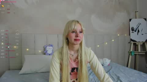 Snapshot of adelesilvy chatting on 03/27/26, 02:28 adelesilvy online show from 03/27/26, 02:28