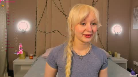 Snapshot of adelesilvy chatting on 04/04/26, 01:37 adelesilvy online show from 04/04/26, 01:37