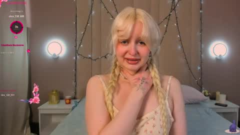 Snapshot of adelesilvy chatting on 04/11/26, 01:54 adelesilvy online show from 04/11/26, 01:54
