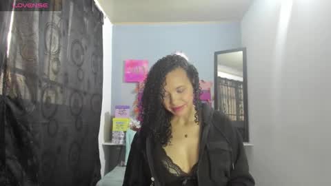 Snapshot of adeleth_blue chatting on 11/01/25, 12:51 Adeleth online show from 11/01/25, 12:51
