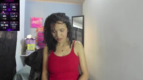 Snapshot of adeleth_blue chatting on 12/05/25, 01:42 Adeleth online show from 12/05/25, 01:42