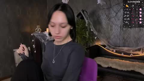 Snapshot of adelicelenoir chatting on 11/01/25, 05:42 miss Ada online show from 11/01/25, 05:42