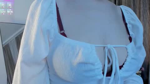 Snapshot of adelin_frosty chatting on 10/12/25, 02:49 Adelin online show from 10/12/25, 02:49