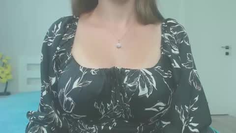 AdelinalXNilss online show from 09/13/25, 10:59