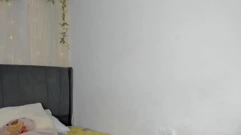 Adeline online show from 02/13/25, 08:45
