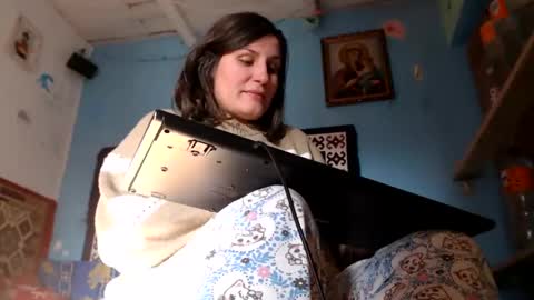 Larisa online show from 01/27/25, 01:19