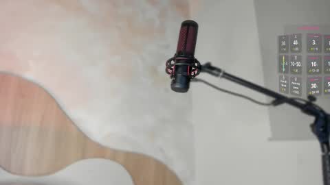 adeline online show from 10/04/25, 07:34