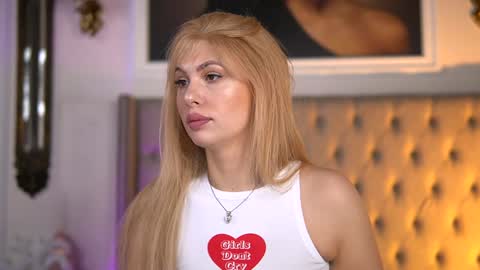 Snapshot of adelineking chatting on 01/11/25, 03:02 Ade online show from 01/11/25, 03:02