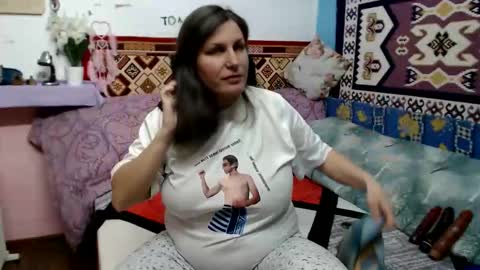 Snapshot of adelinemilf chatting on 01/15/26, 08:30 adelinemilf online show from 01/15/26, 08:30