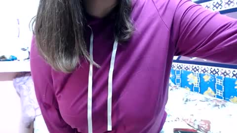 Snapshot of adelinemilf chatting on 02/17/26, 11:40 adelinemilf online show from 02/17/26, 11:40