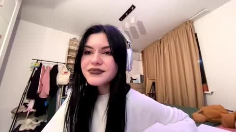 Hi Im Djiu 18 years online show from 09/16/25, 08:54
