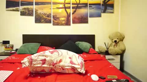 Adellineee online show from 10/08/25, 09:12