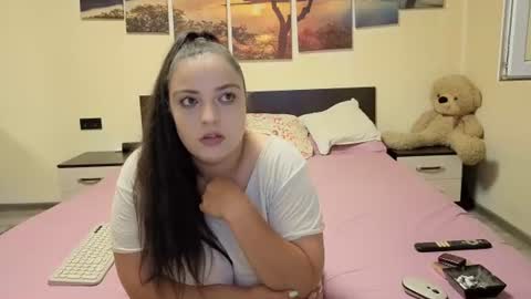 Adellineee online show from 06/12/26, 12:09