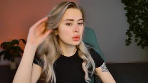 Adel online show from 09/21/25, 09:00