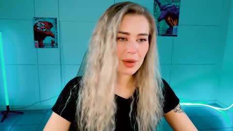 Adel online show from 10/11/25, 01:09