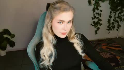 Adel online show from 10/15/25, 02:17