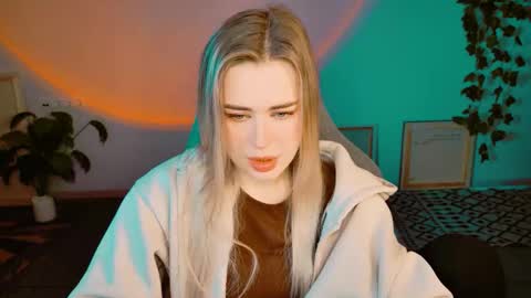 Adel online show from 10/22/25, 02:39