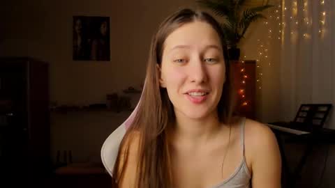 Snapshot of adellqueen chatting on 03/05/25, 10:32 Adell online show from 03/05/25, 10:32