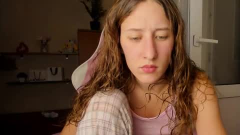 Snapshot of adellqueen chatting on 09/13/25, 09:36 Adell online show from 09/13/25, 09:36