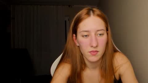 Snapshot of adellqueen chatting on 11/11/25, 10:32 Adell online show from 11/11/25, 10:32