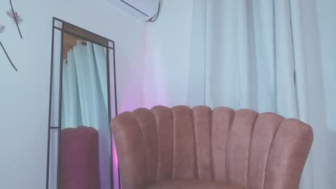 Snapshot of adelyn_x chatting on 03/02/25, 12:32  instragram adelyn 111 online show from 03/02/25, 12:32