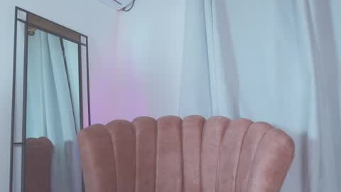 Snapshot of adelyn_x chatting on 03/06/25, 04:52  instragram adelyn 111 online show from 03/06/25, 04:52