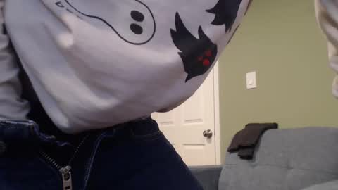 Snapshot of adequate_cock chatting on 10/31/25, 07:37 adequate_cock online show from 10/31/25, 07:37