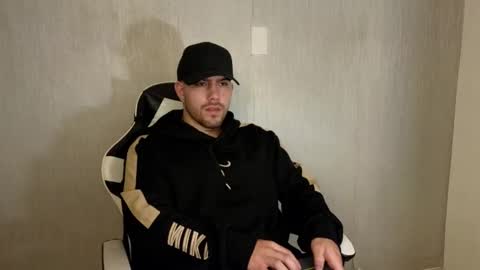 Ades online show from 10/10/25, 11:42