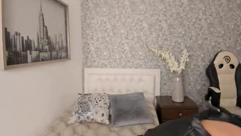 Adhara  online show from 12/29/24, 12:23