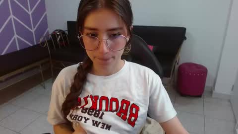 Adhara online show from 10/16/25, 01:34