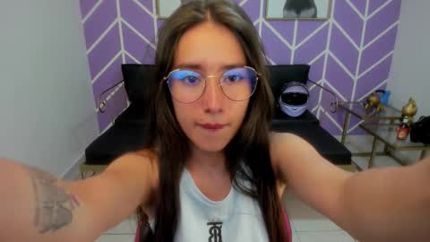 Adhara online show from 02/03/26, 12:43