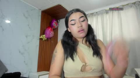 Snapshot of adhara_messy chatting on 04/17/26, 03:04 ADHARA MESSY online show from 04/17/26, 03:04