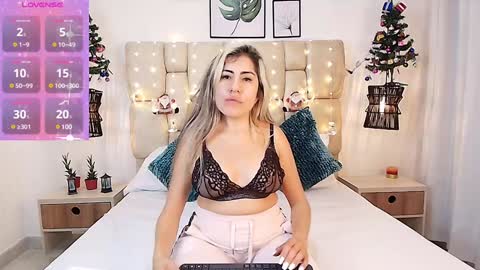 AdharaSmithh online show from 01/04/25, 07:13
