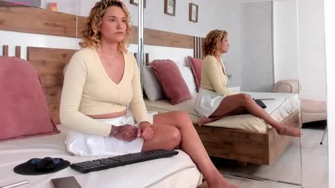 Snapshot of adharawoo chatting on 02/03/25, 05:56 Adhara online show from 02/03/25, 05:56
