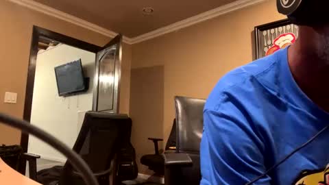 adick_ting online show from 11/04/25, 01:32