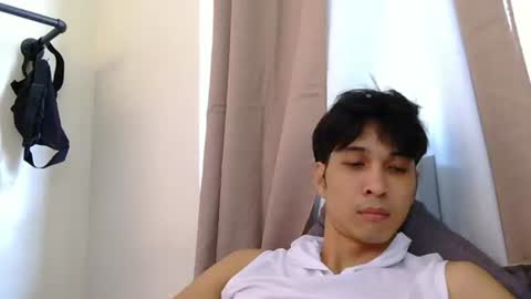 Snapshot of adios_amigo chatting on 07/19/26, 01:42 Amigo online show from 07/19/26, 01:42