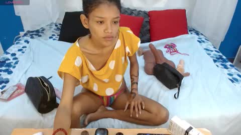 adisson_petite1 online show from 12/01/25, 05:40