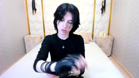 Snapshot of adonbev chatting on 05/21/26, 05:14 adonbev online show from 05/21/26, 05:14