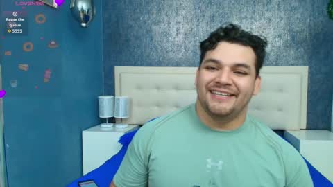 Snapshot of adonis__walker chatting on 10/16/25, 08:54 ADONIS online show from 10/16/25, 08:54
