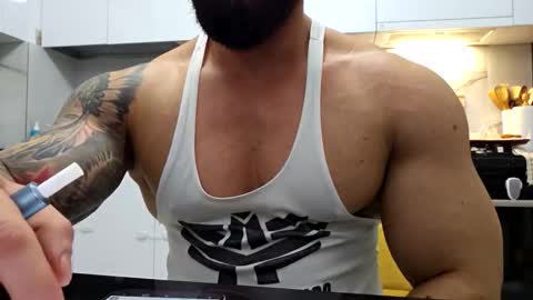 Adonis online show from 10/23/25, 11:46