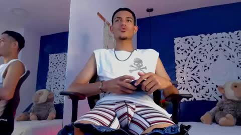 adonis_wb online show from 09/15/25, 10:43