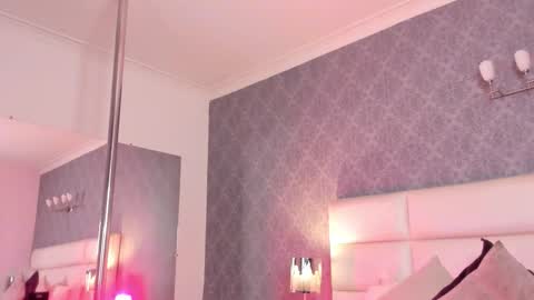 Snapshot of adonisaster chatting on 10/17/25, 08:44 Adonis  online show from 10/17/25, 08:44