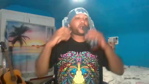 Snapshot of adoniswoody chatting on 01/01/25, 07:30 Adonis XDDDDDDDD Woody online show from 01/01/25, 07:30