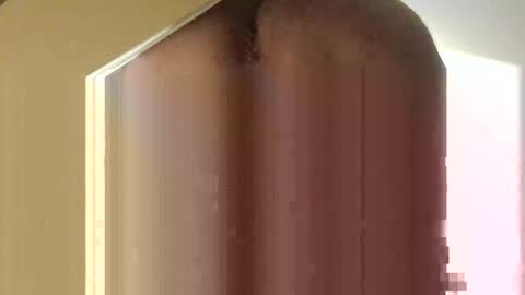 Snapshot of adonysse chatting on 11/22/25, 07:02 adonysse online show from 11/22/25, 07:02